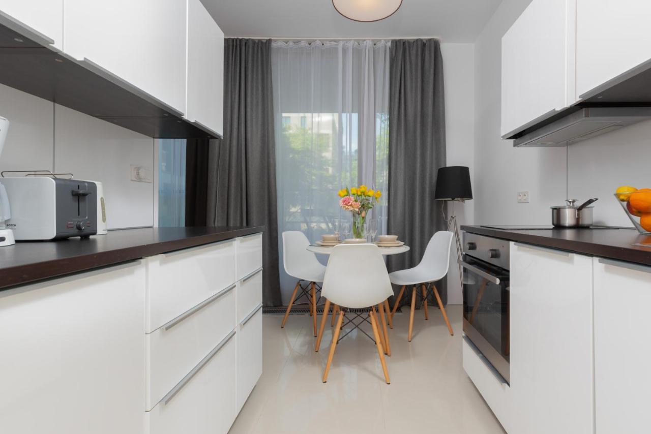 Kolejowa Apartments Warsaw By Noclegi Renters Exterior photo